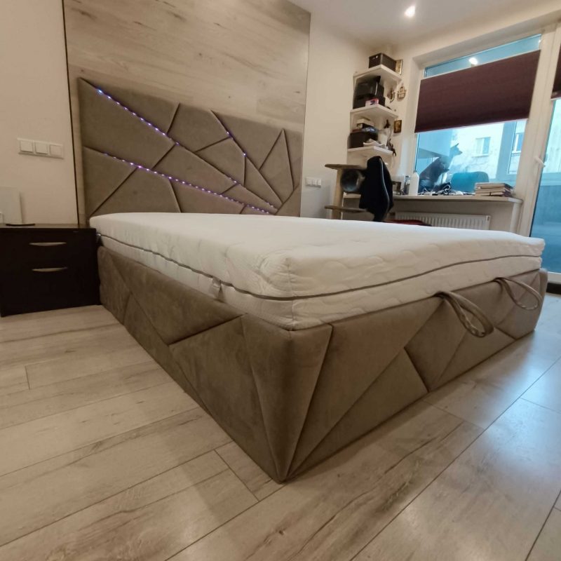 bedlig_cla_051