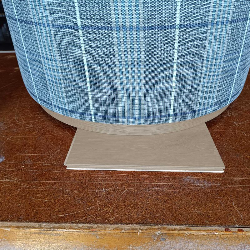 checkeredpouf_004